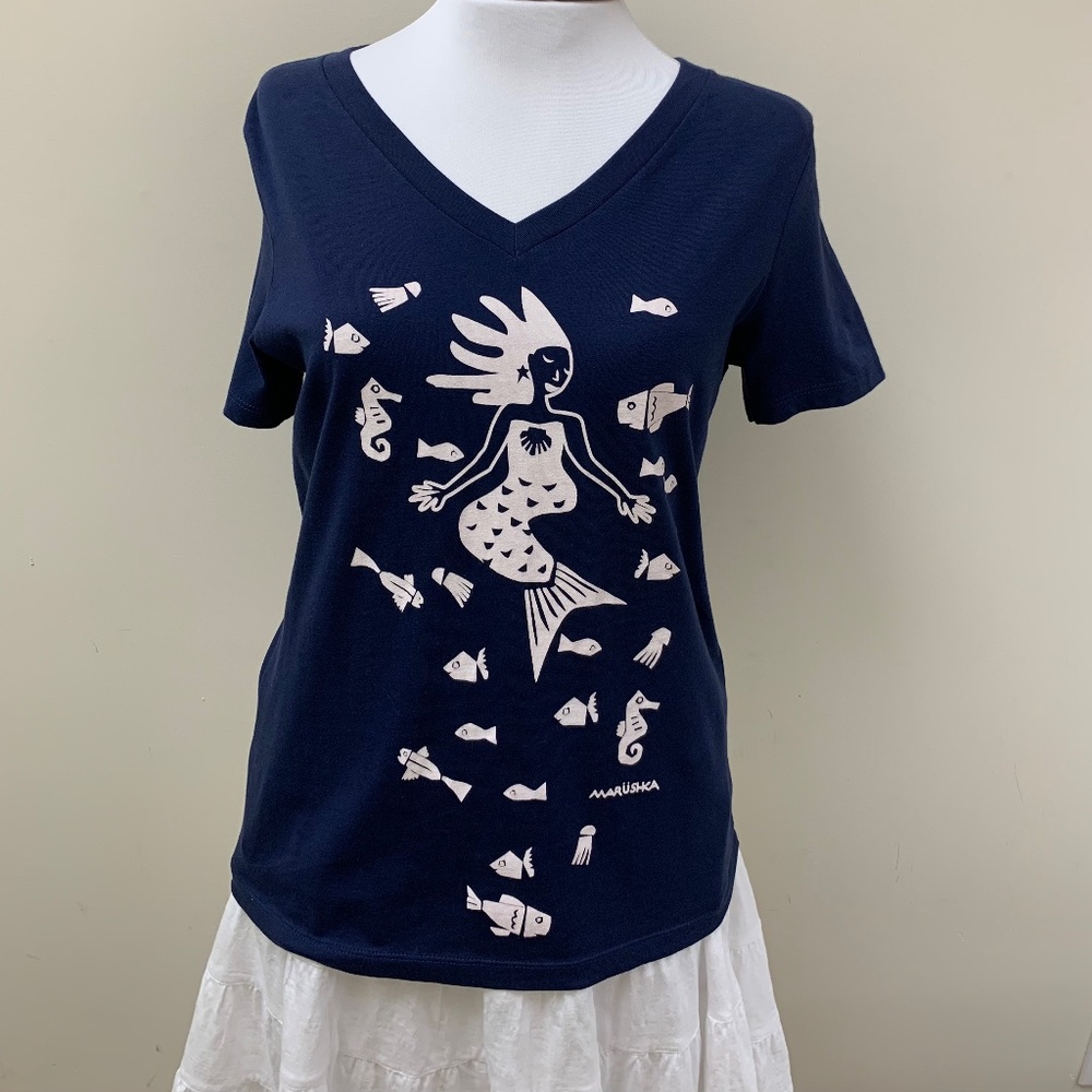 Mermaid v neck tee